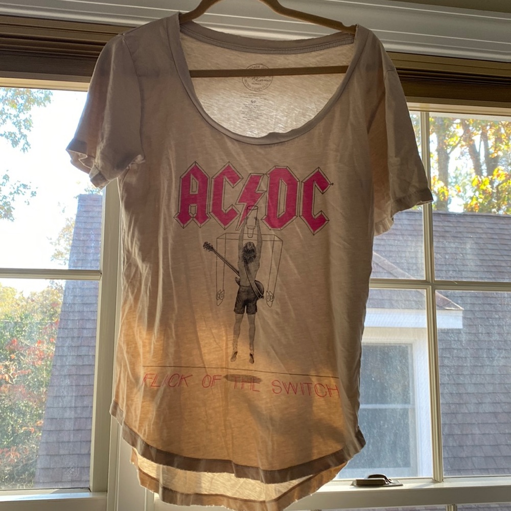 Recycled Karma band tee